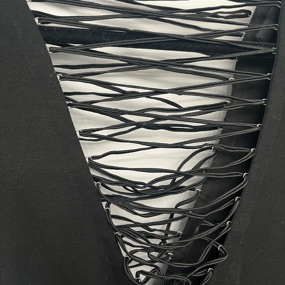 Widow sexy lace up deep V long sleeve black dress - Picture 3 of 8